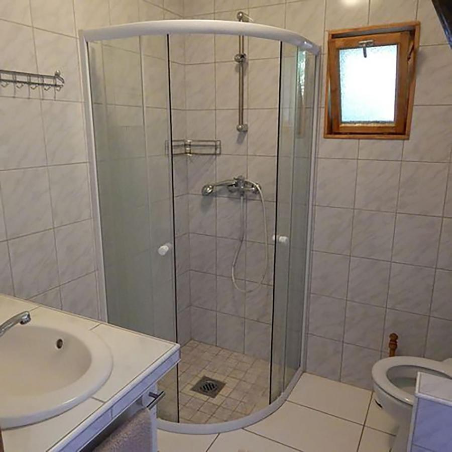 Mandel Fahazak Hotel Paloznak Kamer foto