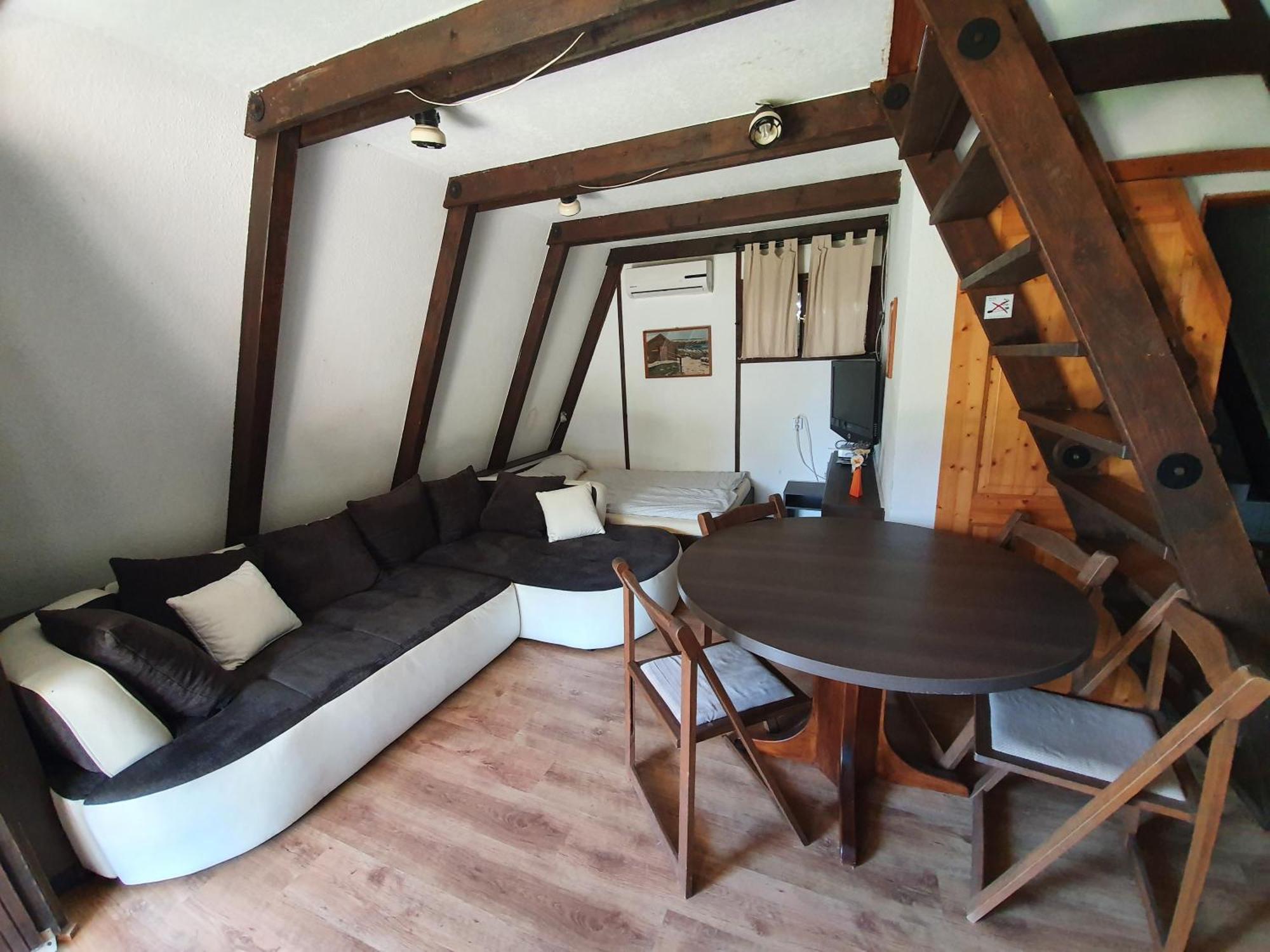 Mandel Fahazak Hotel Paloznak Kamer foto