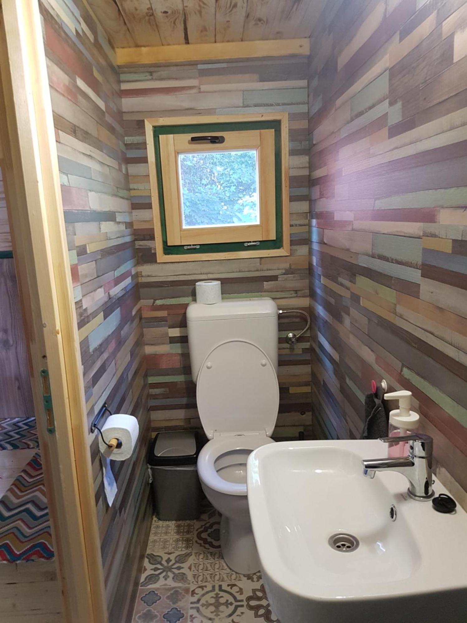Mandel Fahazak Hotel Paloznak Kamer foto