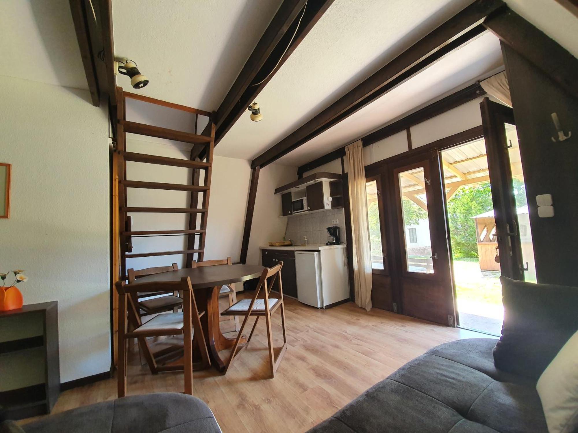 Mandel Fahazak Hotel Paloznak Kamer foto