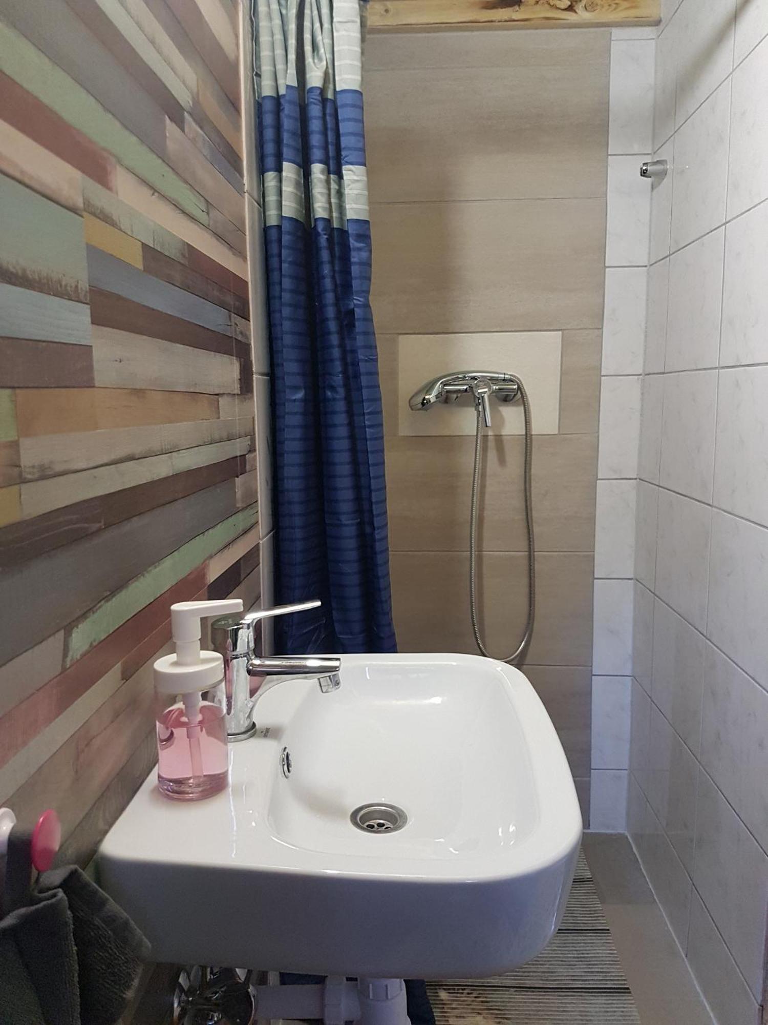 Mandel Fahazak Hotel Paloznak Kamer foto